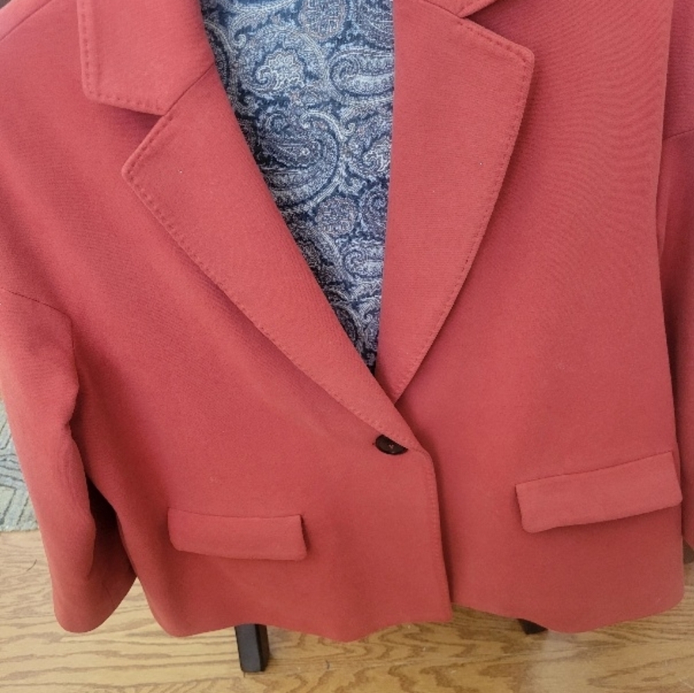 Jacket Suede Size 4  Like NEW MADE IN ITALY